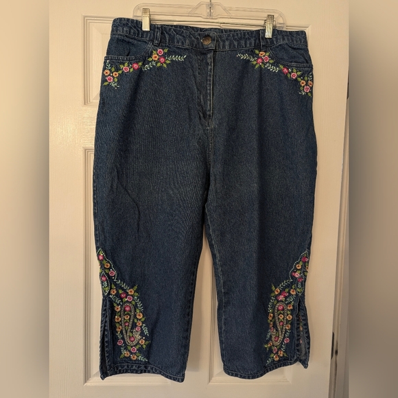 VINTAGE Carrie Allen Embroidered floral sequin Capris jeans pants shorts size XL - Picture 1 of 10